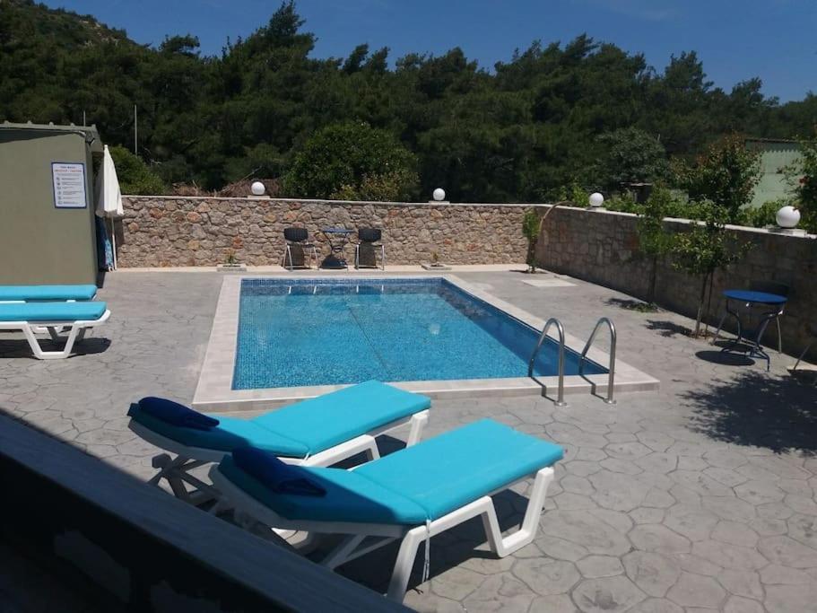 Greek Style Ground Floor Apartment & Pool Ialisos Exterior foto