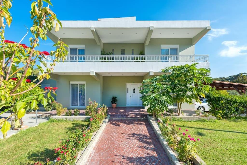 Greek Style Ground Floor Apartment & Pool Ialisos Exterior foto