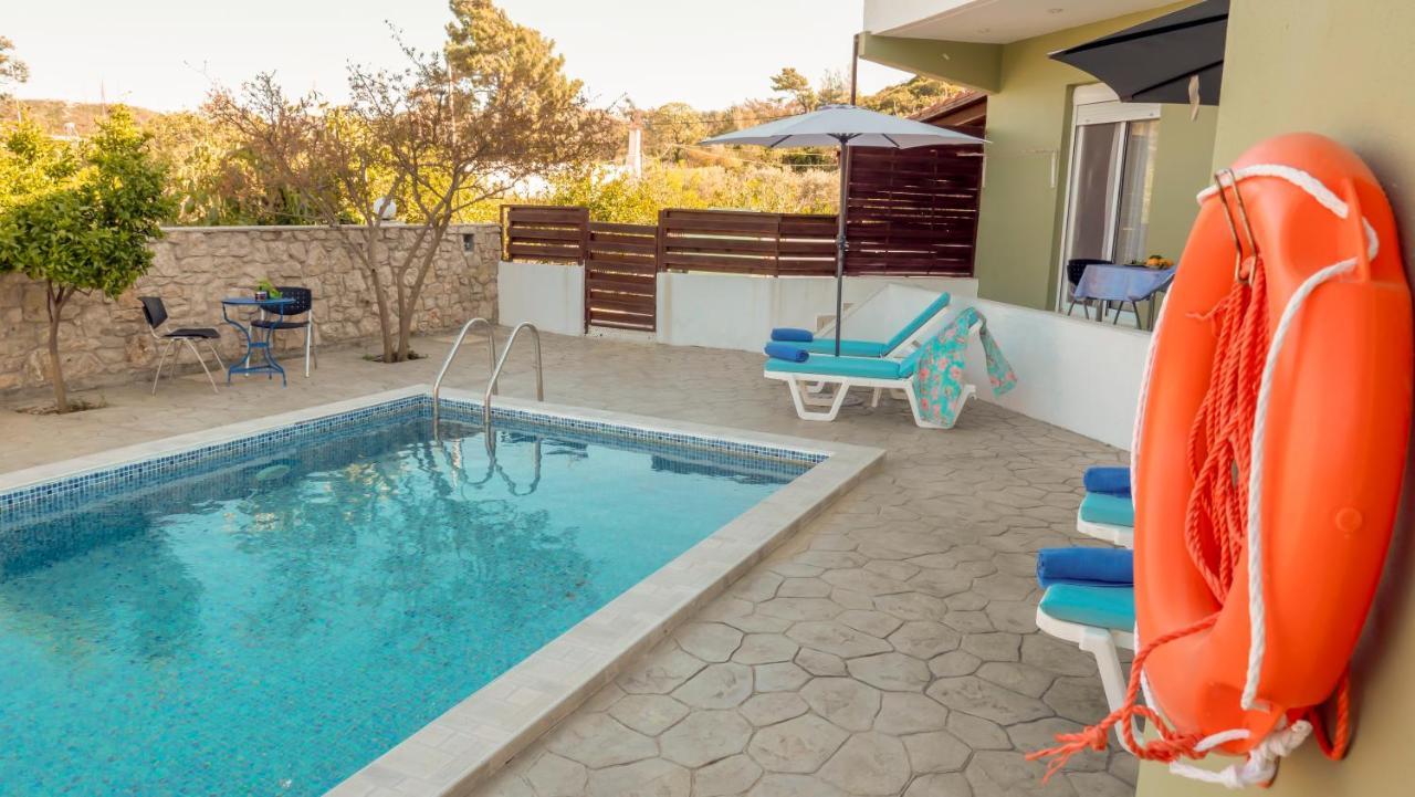 Greek Style Ground Floor Apartment & Pool Ialisos Exterior foto